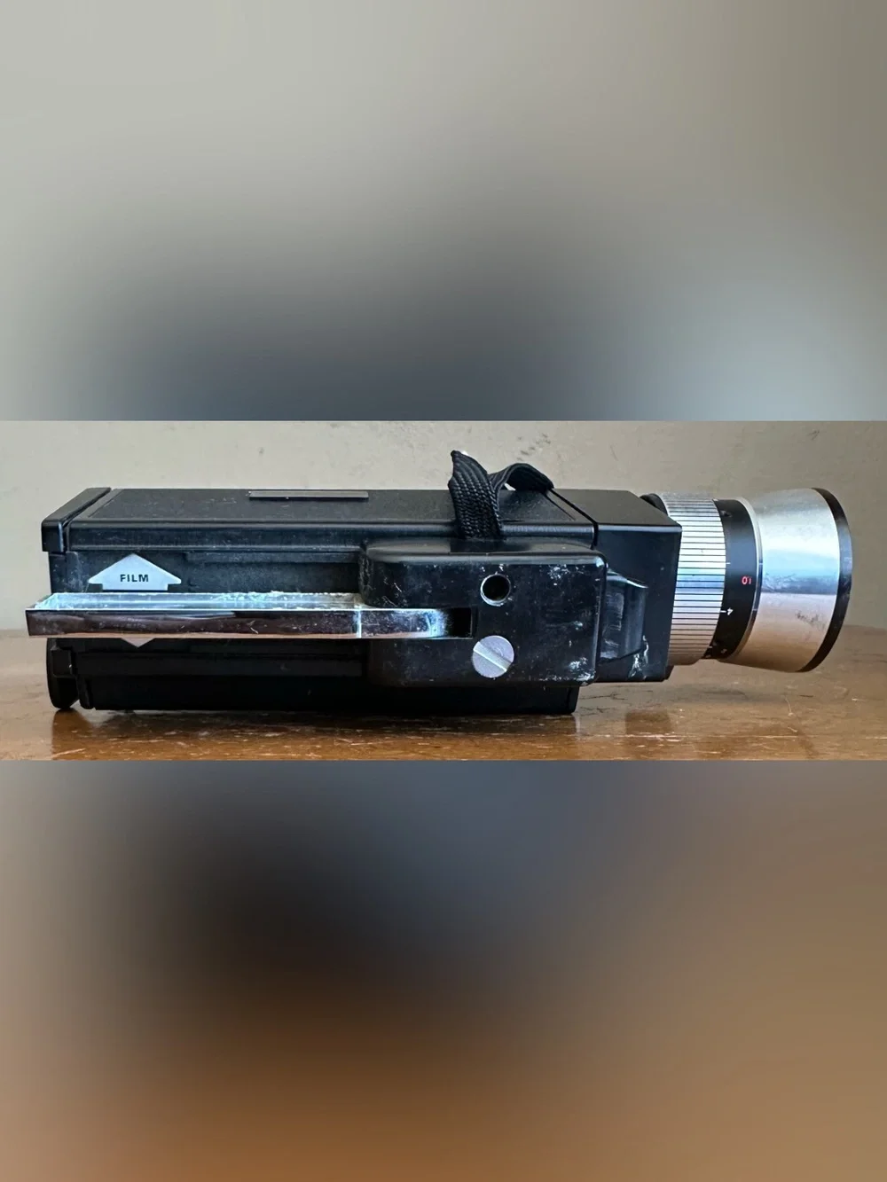 Vintage Bell & Howell Model 492 Focus-Matic Autoload Super 8mm Film Movie Camera
